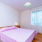 Apartman Zavalatica Iv